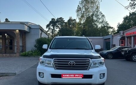 Toyota Land Cruiser 200, 2012 год, 3 300 000 рублей, 3 фотография