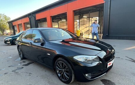 BMW 5 серия, 2012 год, 1 850 000 рублей, 6 фотография