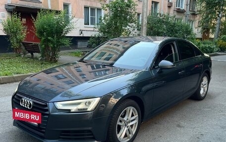 Audi A4, 2019 год, 2 390 000 рублей, 3 фотография