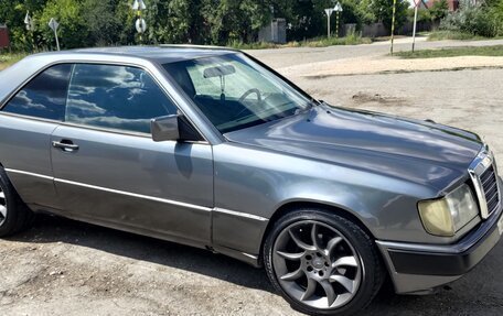 Mercedes-Benz E-Класс, 1992 год, 480 000 рублей, 3 фотография