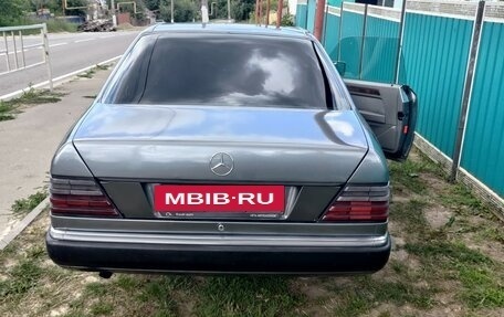 Mercedes-Benz E-Класс, 1992 год, 480 000 рублей, 4 фотография