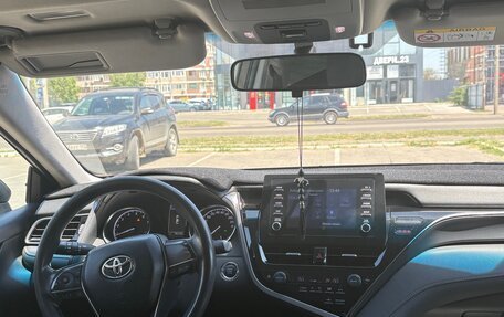 Toyota Camry, 2021 год, 2 180 000 рублей, 8 фотография