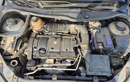 Peugeot 206, 2005 год, 300 000 рублей, 17 фотография