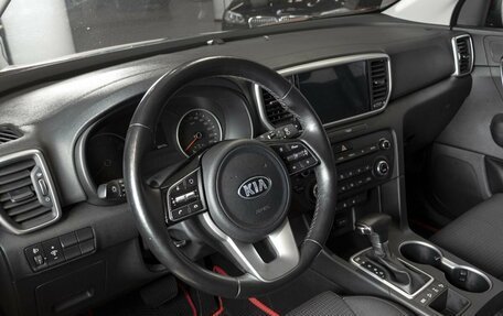 KIA Sportage IV рестайлинг, 2021 год, 2 719 600 рублей, 3 фотография