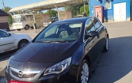 Opel Astra J, 2010 год, 830 000 рублей, 3 фотография