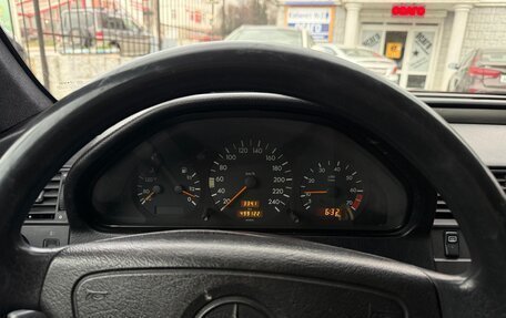 Mercedes-Benz C-Класс, 1994 год, 350 000 рублей, 10 фотография
