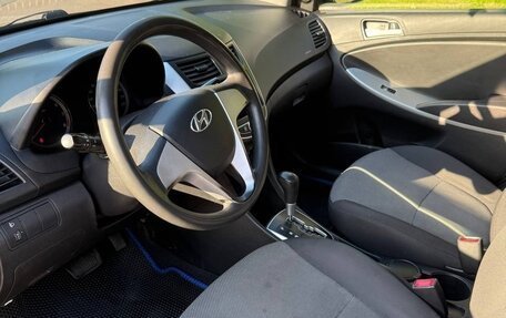 Hyundai Solaris II рестайлинг, 2012 год, 640 000 рублей, 10 фотография