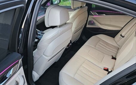 BMW 5 серия, 2019 год, 6 550 000 рублей, 15 фотография
