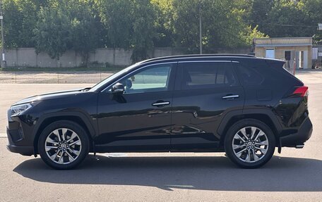 Toyota RAV4, 2021 год, 4 100 000 рублей, 7 фотография