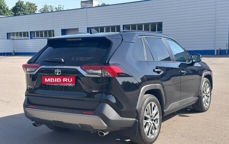 Toyota RAV4, 2021 год, 4 100 000 рублей, 5 фотография