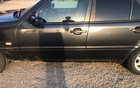 Mercedes-Benz C-Класс, 1998 год, 200 000 рублей, 5 фотография
