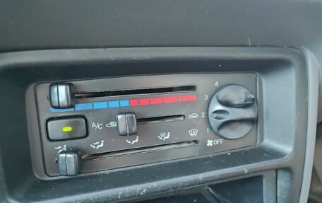 Mazda Demio III (DE), 1999 год, 145 000 рублей, 10 фотография