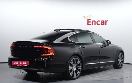Volvo S90 II рестайлинг, 2021 год, 3 450 085 рублей, 2 фотография