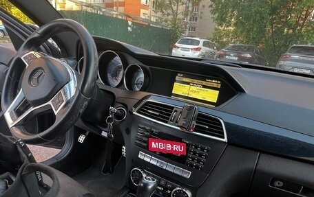 Mercedes-Benz C-Класс, 2011 год, 1 350 000 рублей, 13 фотография