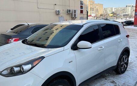 KIA Sportage IV рестайлинг, 2020 год, 2 250 000 рублей, 2 фотография