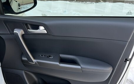 KIA Sportage IV рестайлинг, 2020 год, 2 250 000 рублей, 13 фотография