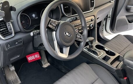 KIA Sportage IV рестайлинг, 2020 год, 2 250 000 рублей, 8 фотография