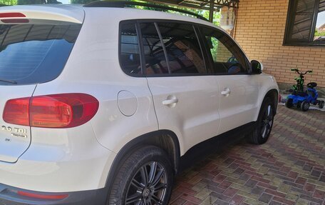 Volkswagen Tiguan I, 2013 год, 1 600 000 рублей, 2 фотография