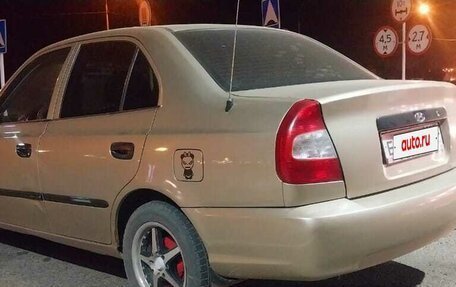 Hyundai Accent II, 2005 год, 300 000 рублей, 2 фотография