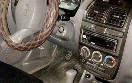 Hyundai Accent II, 2005 год, 300 000 рублей, 6 фотография