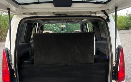 Nissan Serena II, 2000 год, 750 000 рублей, 10 фотография