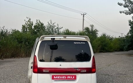 Nissan Serena II, 2000 год, 750 000 рублей, 3 фотография