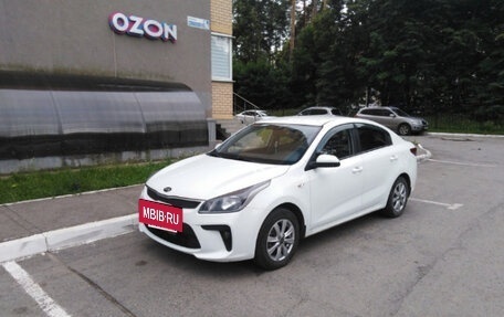 KIA Rio IV, 2018 год, 1 500 000 рублей, 2 фотография