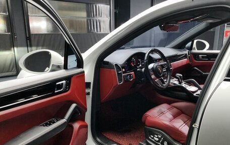 Porsche Cayenne III, 2022 год, 8 670 080 рублей, 11 фотография