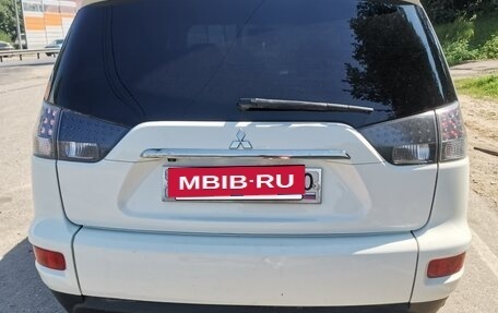 Mitsubishi Outlander III рестайлинг 3, 2011 год, 1 300 000 рублей, 6 фотография