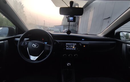 Toyota Corolla, 2014 год, 1 100 000 рублей, 6 фотография