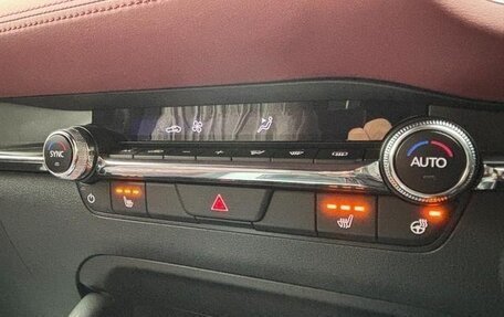 Mazda 3, 2022 год, 1 450 000 рублей, 16 фотография