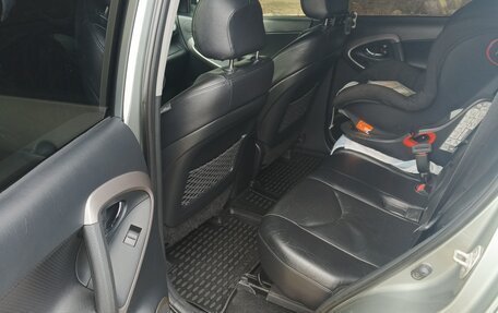 Toyota RAV4, 2006 год, 975 000 рублей, 7 фотография