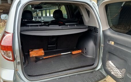 Toyota RAV4, 2006 год, 975 000 рублей, 8 фотография