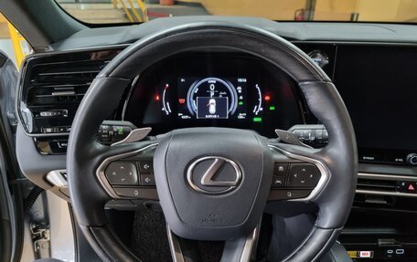 Lexus RX IV рестайлинг, 2023 год, 7 520 000 рублей, 11 фотография