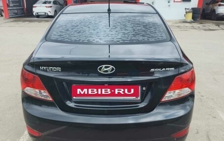 Hyundai Solaris II рестайлинг, 2013 год, 620 000 рублей, 3 фотография
