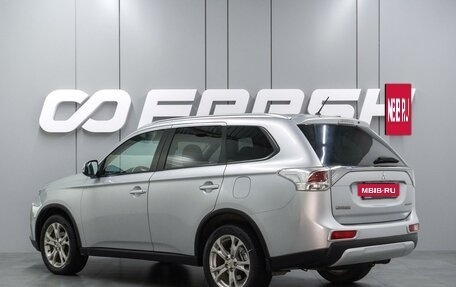 Mitsubishi Outlander III рестайлинг 3, 2014 год, 1 339 000 рублей, 2 фотография