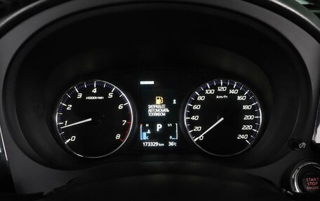 Mitsubishi Outlander III рестайлинг 3, 2014 год, 1 339 000 рублей, 14 фотография