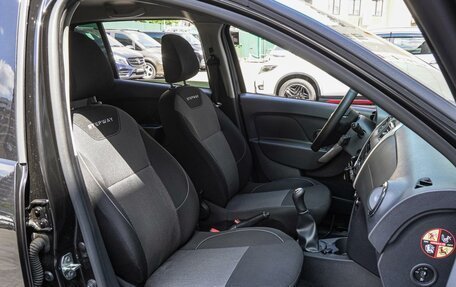 Renault Sandero II рестайлинг, 2020 год, 1 218 000 рублей, 8 фотография