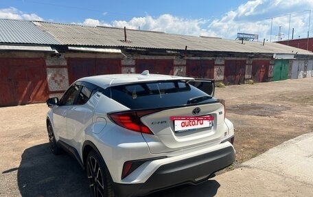 Toyota C-HR I рестайлинг, 2019 год, 2 450 000 рублей, 5 фотография