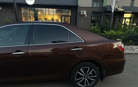 Toyota Camry, 2017 год, 2 200 000 рублей, 3 фотография