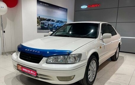 Toyota Camry, 1999 год, 620 000 рублей, 1 фотография