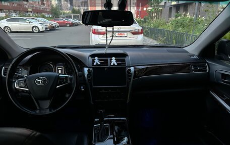 Toyota Camry, 2017 год, 2 200 000 рублей, 9 фотография