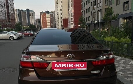 Toyota Camry, 2017 год, 2 200 000 рублей, 4 фотография