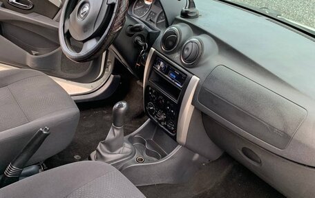 Nissan Almera, 2015 год, 650 000 рублей, 2 фотография