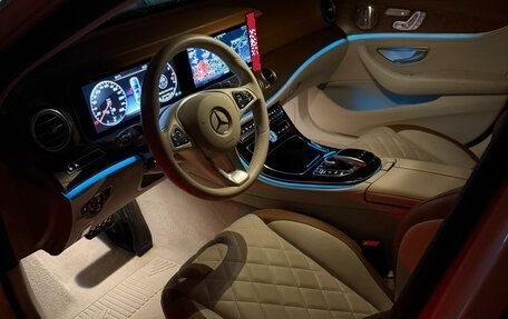 Mercedes-Benz E-Класс, 2016 год, 4 100 000 рублей, 5 фотография