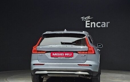 Volvo V60 II, 2021 год, 3 400 000 рублей, 4 фотография