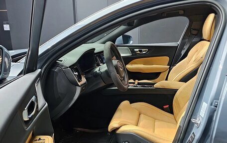 Volvo V60 II, 2021 год, 3 400 000 рублей, 5 фотография