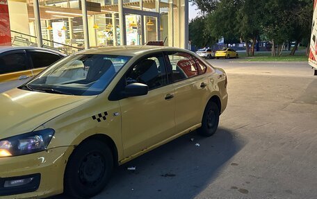 Volkswagen Polo VI (EU Market), 2018 год, 500 000 рублей, 1 фотография