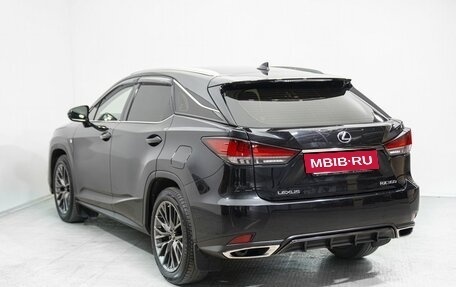 Lexus RX IV рестайлинг, 2021 год, 6 200 000 рублей, 4 фотография