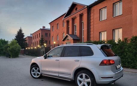Volkswagen Touareg III, 2011 год, 2 190 000 рублей, 2 фотография